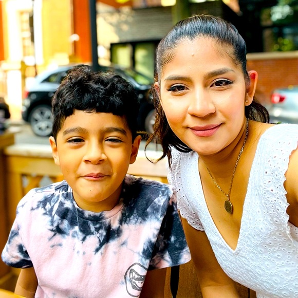 Meet your Posher, Ashley - Picture 1 of 1